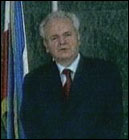 Slobodan Milosevic gratulerte Kostunica i TV-tale (Foto: Jugoslavisk fjernsyn)