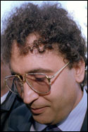 Abdel Basset Ali al-Megrahi ble dømt til fengsel på livstid for Lockerbie-bomben, her i et bilde tatt 18. februar 1992. (Foto: Scanpix/AP)